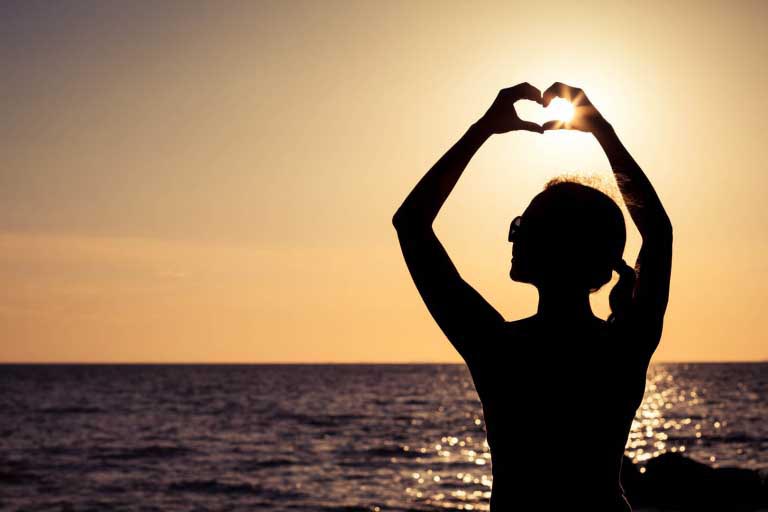 Come Ridurre gli AGEs e l’Invecchiamento con lo Stile di Vita