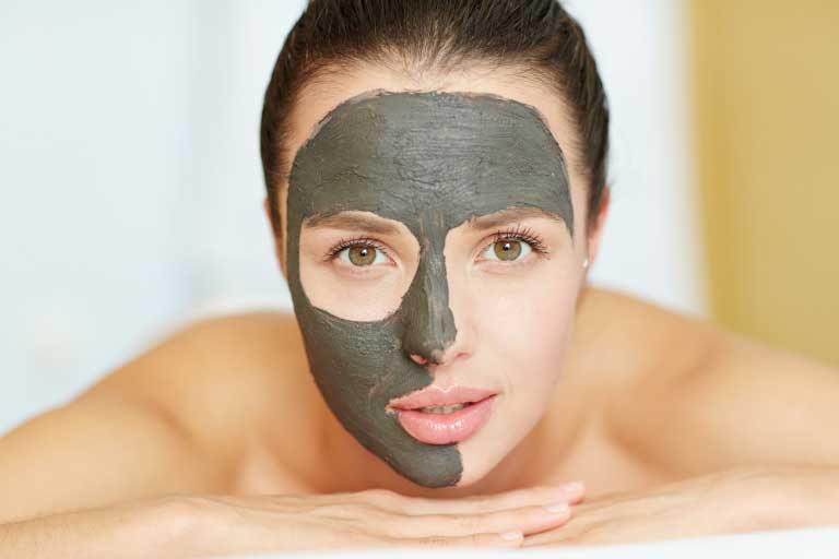 Maschera all’Argilla | Benefici per la Pelle | 3 Esempi di Ricette