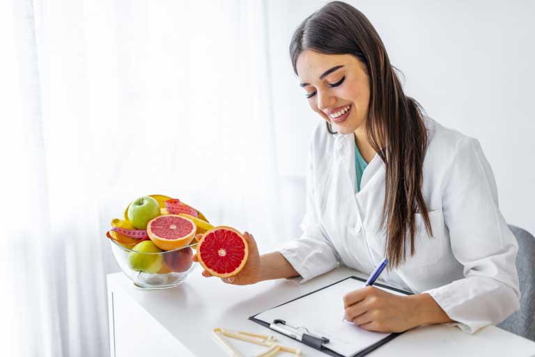 Vitamina C | Influenza e COVID-19 | Cura o Fake News?