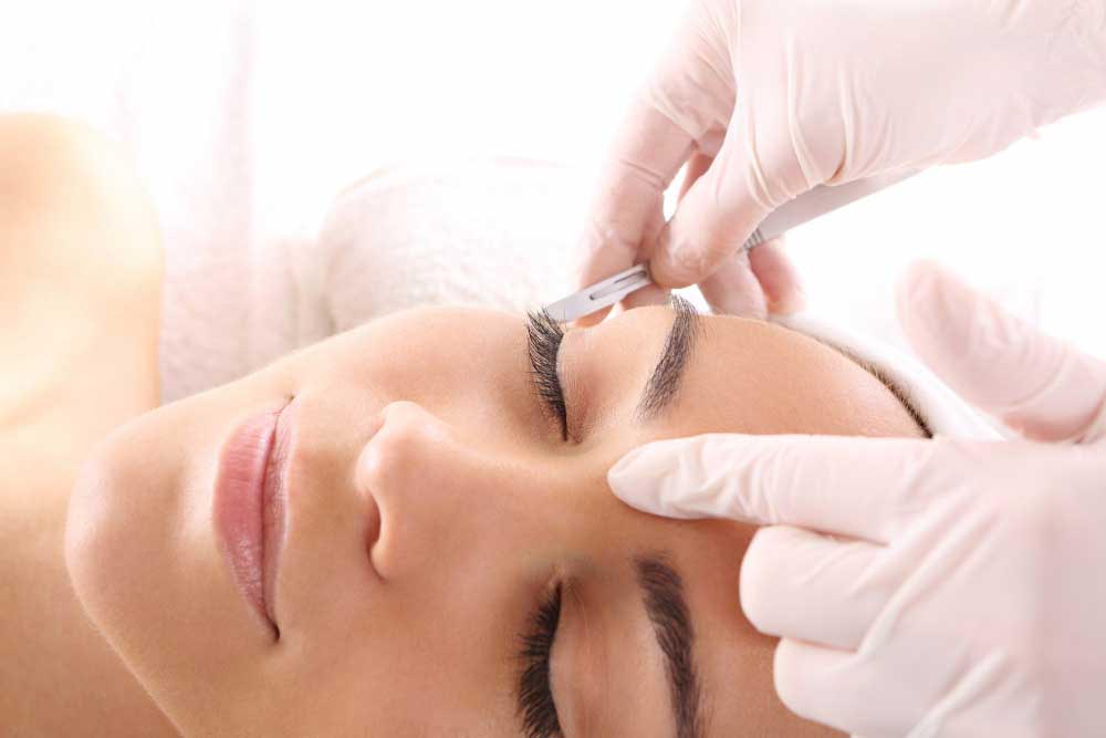 Dermaplaning | ¿Qué es? ¿Cómo Se Realiza? Beneficios