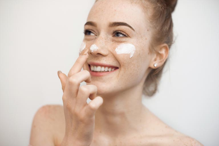 Efelidi o Lentiggini? Differenze | Cause, Prevenzione, Cure