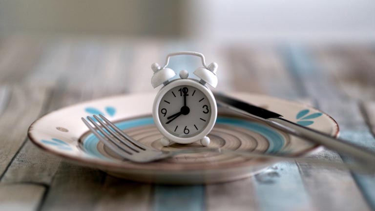 Dieta Digiuno Intermittente | Come Funziona | Esempio, Benefici