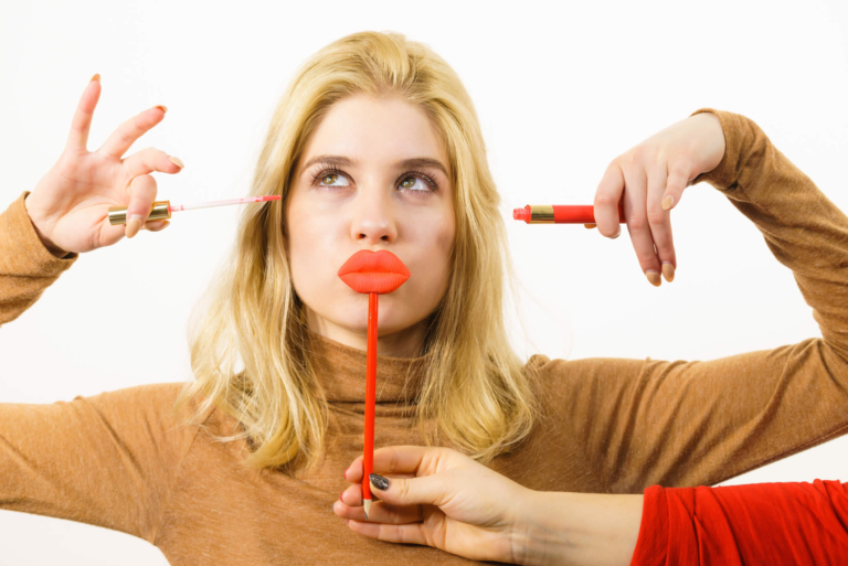Labbra Rifatte | Come? Guida ai Trattamenti | Costi e Risultati