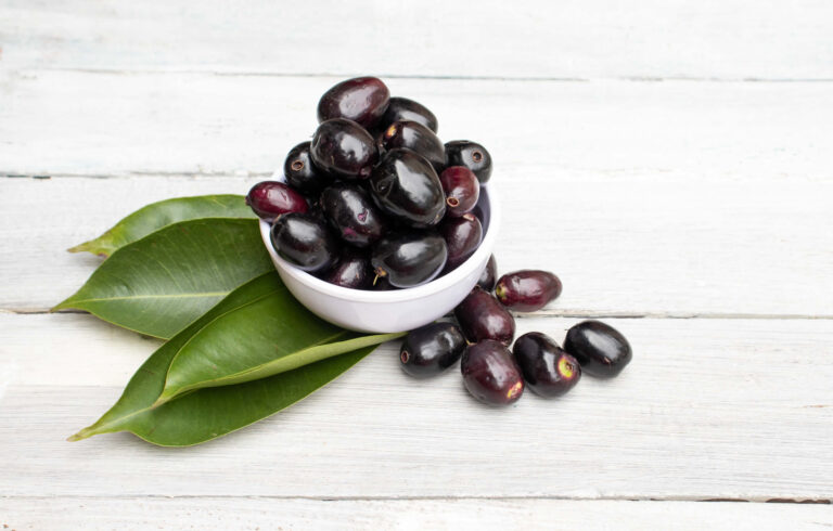 Syzygium cumini | Jambolan | Sapore, Usi, Benefici e Proprietà