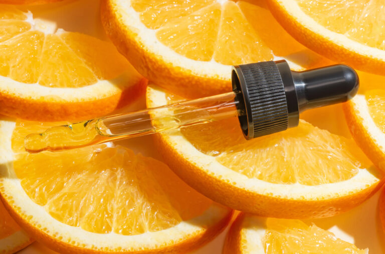 Ascorbil Glucoside nei Cosmetici | Proprietà, Vantaggi, Rischi